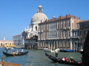 L’Italia più cara del 10% rispetto all’Europa