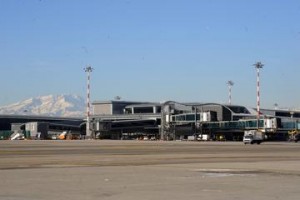 Regione Lombardia: ridurre i voli a Linate per salvare Malpensa