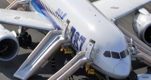 Ana, Dreamliner a terra sino a fine maggio