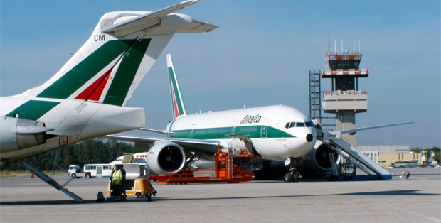 Alitalia: smentita ufficiale a trattative con Meridiana