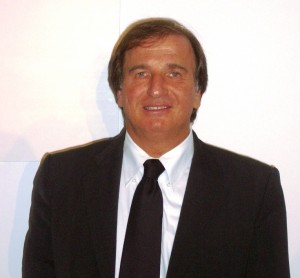 Pino Costanzo lascia Bluvacanze