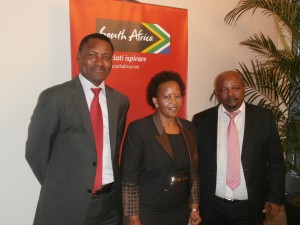 Thulani Nzima, Tokozile Xasa e Saul Molobi