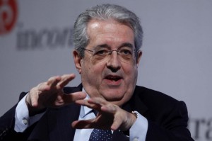 Alitalia, Saccomanni: «Non c’è protezionismo nei confronti della compagnia»