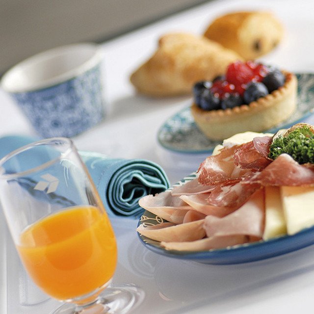 Air Dolomiti rinnova il servizio di bordo