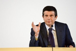 Alitalia, Lupi: «La priorità è l’occupazione»