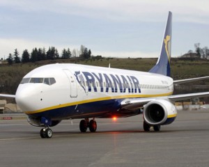 Ryanair dimezza i costi del bagaglio imbarcato da domenica prossima