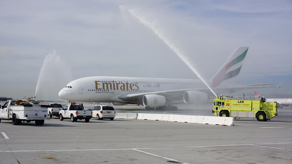 Emirates atterra a Los Angeles con l’Airbus A380