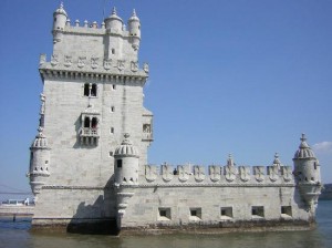 Lisbona introduce la tassa di soggiorno