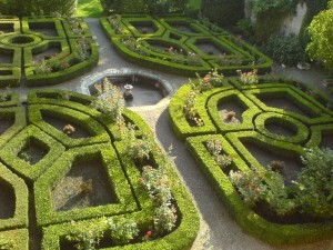 Palazzo Salis accoglie i turisti del Trenino Rosso tra affreschi e giardini