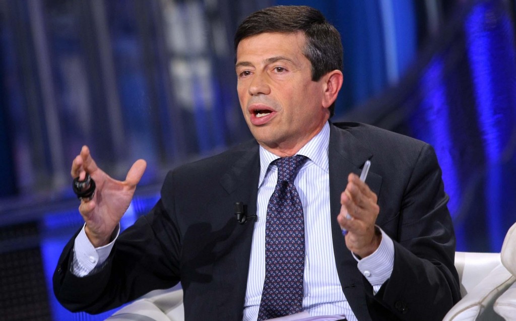 Lupi ai commissari Ue: «Il controllo di Alitalia resterà in mani europee»