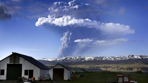 Islanda, vulcano in eruzione: chiuso lo spazio aereo nel Nord dell’isola