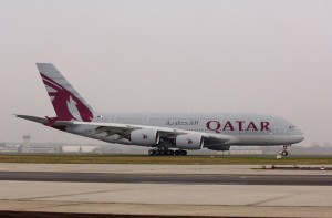 Qatar Airways riceve in consegna il primo Airbus A380