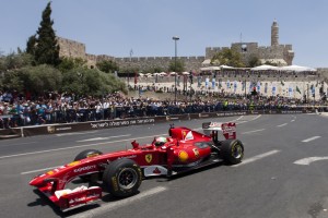 Gerusalemme celebra la Formula Uno con il Peace Road Show