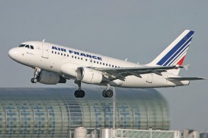 Air France incrementa l’offerta da Bologna, volo spostato al Terminal F