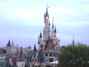 Euro Disney ricapitalizza per un miliardo di euro