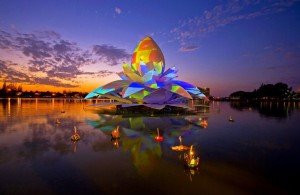 La Thailandia celebra il Loi Krathong Festival