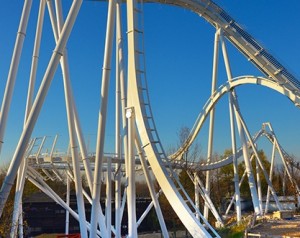 Gardaland: ultimato il tracciato del Dive Coaster