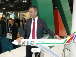 Alitalia non chiude al charter. Nuova livrea prima dell’estate