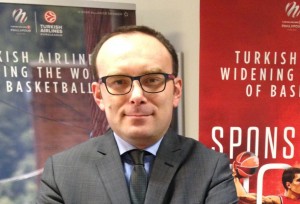 Hikmet Mesut Turkseven, gm TUrkish airlines a Milano 