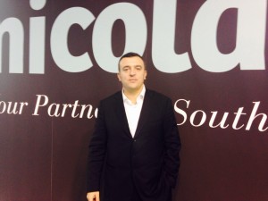 Nicolaus cresce e spinge sui villaggi