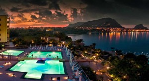 Il Domina Coral Bay Zagarella riapre il 4 aprile