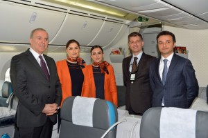 da sinistra  Vaqif Sadiqov, ambasciatore della Repubblica di Azerbaijan, Luca Nardoni, direttore generale di Gs Air e Ibrahim Seiydov, direttore generale per l'Italia di Azerbaijan Airlines