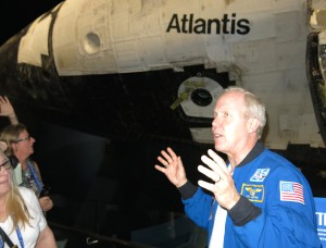 Al Kennedy Space Center in compagnia degli astronauti
