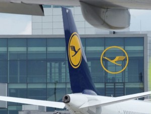 Il gruppo Lufthansa a rischio default se non arrivano gli aiuti di Stato