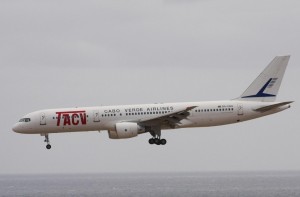 B757-2Q8_TACV_LPA_27JAN09_(3232617174)