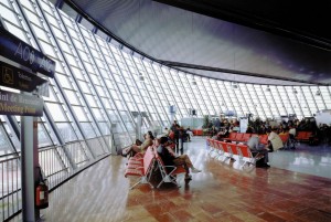 Gli aeroporti di Nizza e Lione verso la privatizzazione