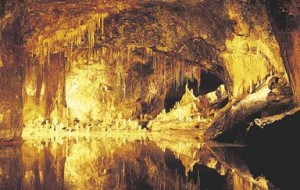 Turingia, cori e mercatini dell’Avvento nelle grotte di Saalfeld