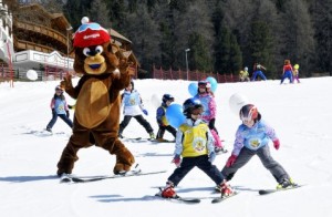 Val d’Ega, la neve a misura di bambino con plus e sky pass gratuito