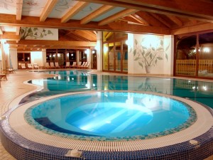 Alpitour, tre hotel per sciare sulle Alpi