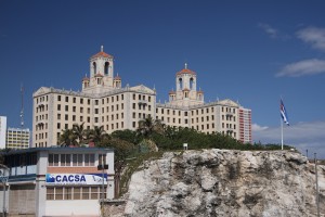 Il "Nacional" affacciato sul Malecon de La Habana, simbolo dell'hotelerie cubana