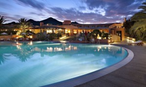 Una veduta del corpo centrale del Sant'Elmo, Blu Hotels