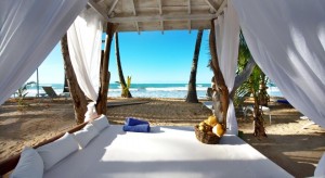 Viva Wyndham V Samaná, pacchetti con Neos e Francorosso