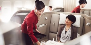 Nuovi menù stellati sul volo Milano-Hong Kong di Cathay Pacific