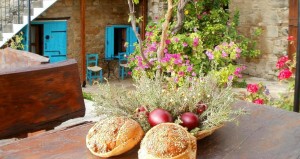 Pasqua a Cipro tra profumi di primavera e riti ortodossi