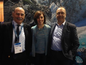 Dimitri Prevesanos, Eleni Sarikosta e Pippis Costas, commercial & it manager della dmc Dolphin of Skiathos