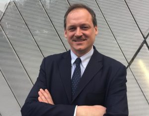 HRS: cambio al vertice in Italia