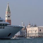 Venezia: non ancora trovati gli attracchi per le crociere fuori dalla Laguna