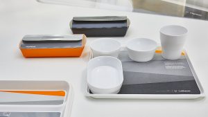 Lufthansa introduce nuovi tableware in economy class
