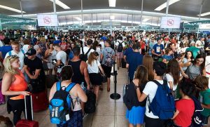 Vettori e aeroporti alla Ue: caos alle frontiere, ritardi inaccettabili