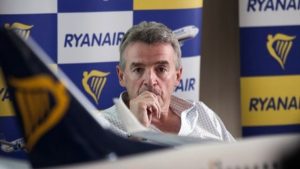 Ryanair contiene le perdite. Timori per una seconda ondata di Covid-19