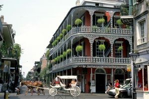 New Orleans fa il pieno di turisti, crescono i voli diretti dall’Europa