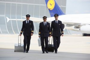 Lufthansa: accordo quadro con i piloti fino al 2022