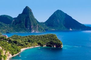 Da St. Lucia a Malta, ecco le 12 destinazioni del 2018 per i to britannici