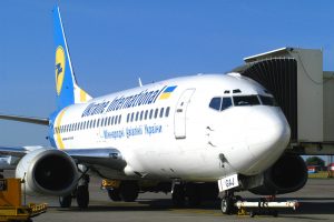 Ukraine Airlines: entra in flotta il primo Embraer-195