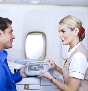 Emirates recluta personale di bordo a Milano Malpensa