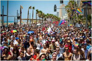 Tel Aviv ospita la Gay Parade